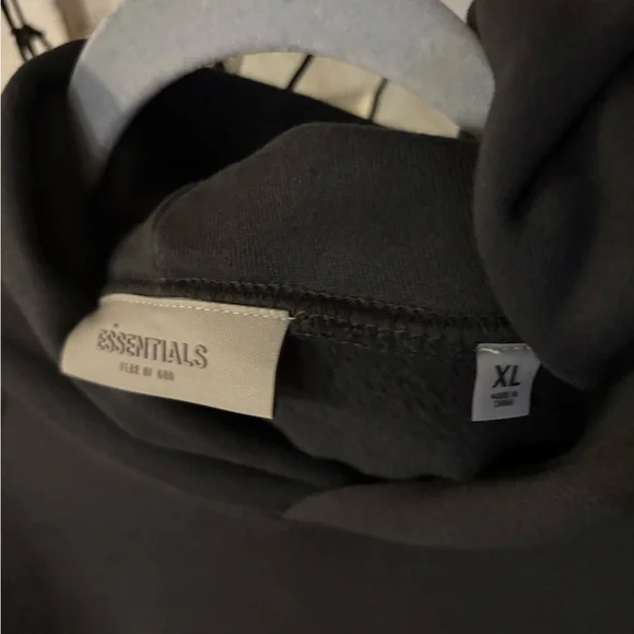 Essentials Charcoal Hoodie with 1977 Print - Picture 3 of 4